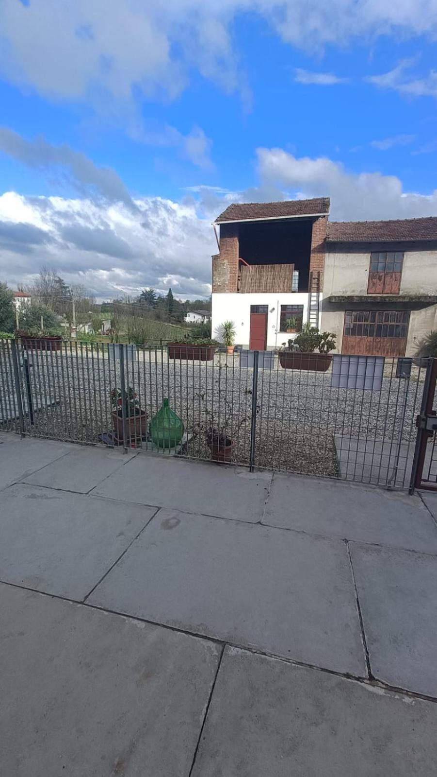 مبيت وإفطار Lu (Piedmont) Il Cortile Di Greta المظهر الخارجي الصورة