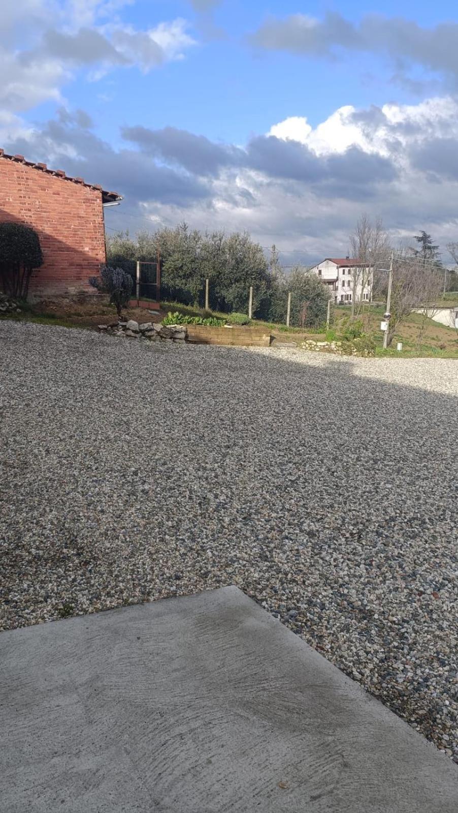 مبيت وإفطار Lu (Piedmont) Il Cortile Di Greta المظهر الخارجي الصورة